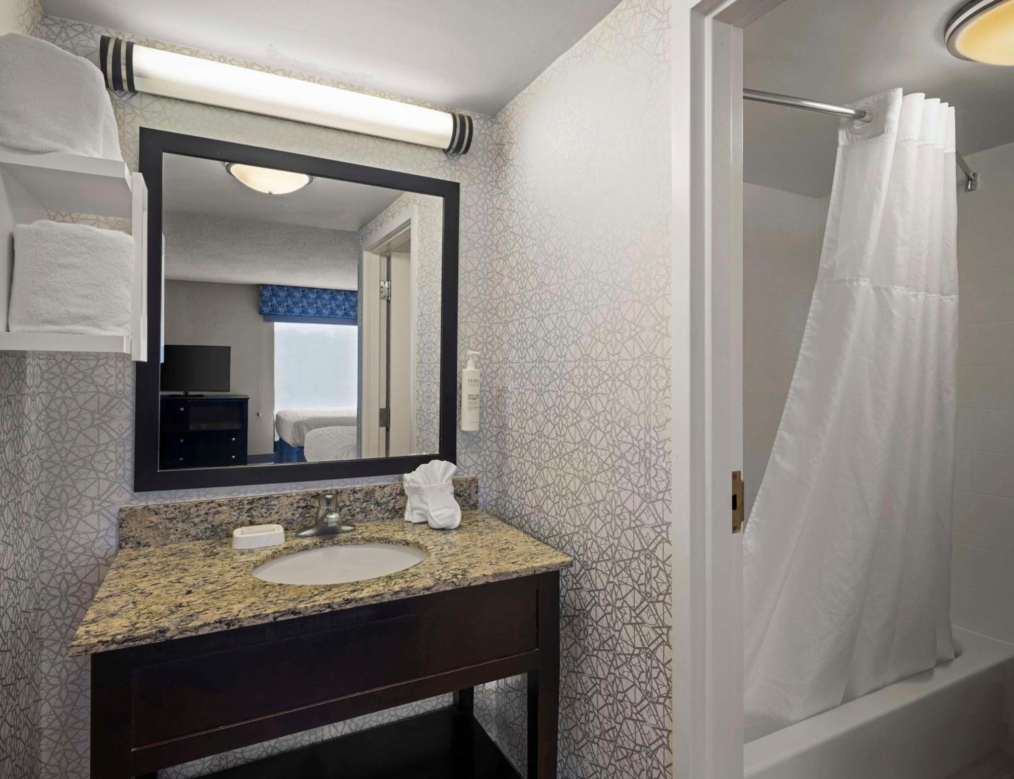 Hampton Inn & Suites Arundel Mills/Baltimore Hanover Exterior photo