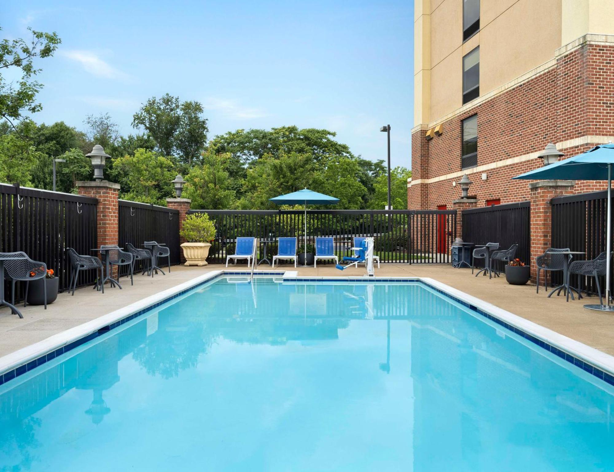 Hampton Inn & Suites Arundel Mills/Baltimore Hanover Exterior photo